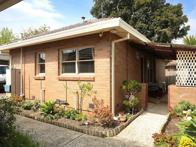 Comfort & convenience 2-bedroom unit