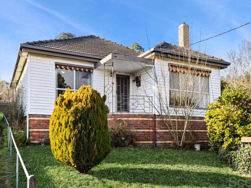 Spacious Home Close to Town Centre. 