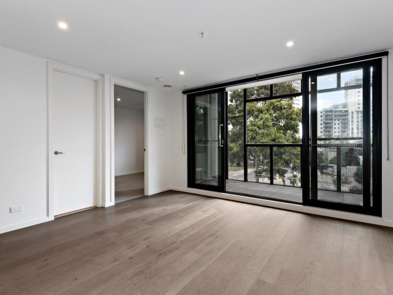 Spacious and Luxurious One Bedroom Apartment