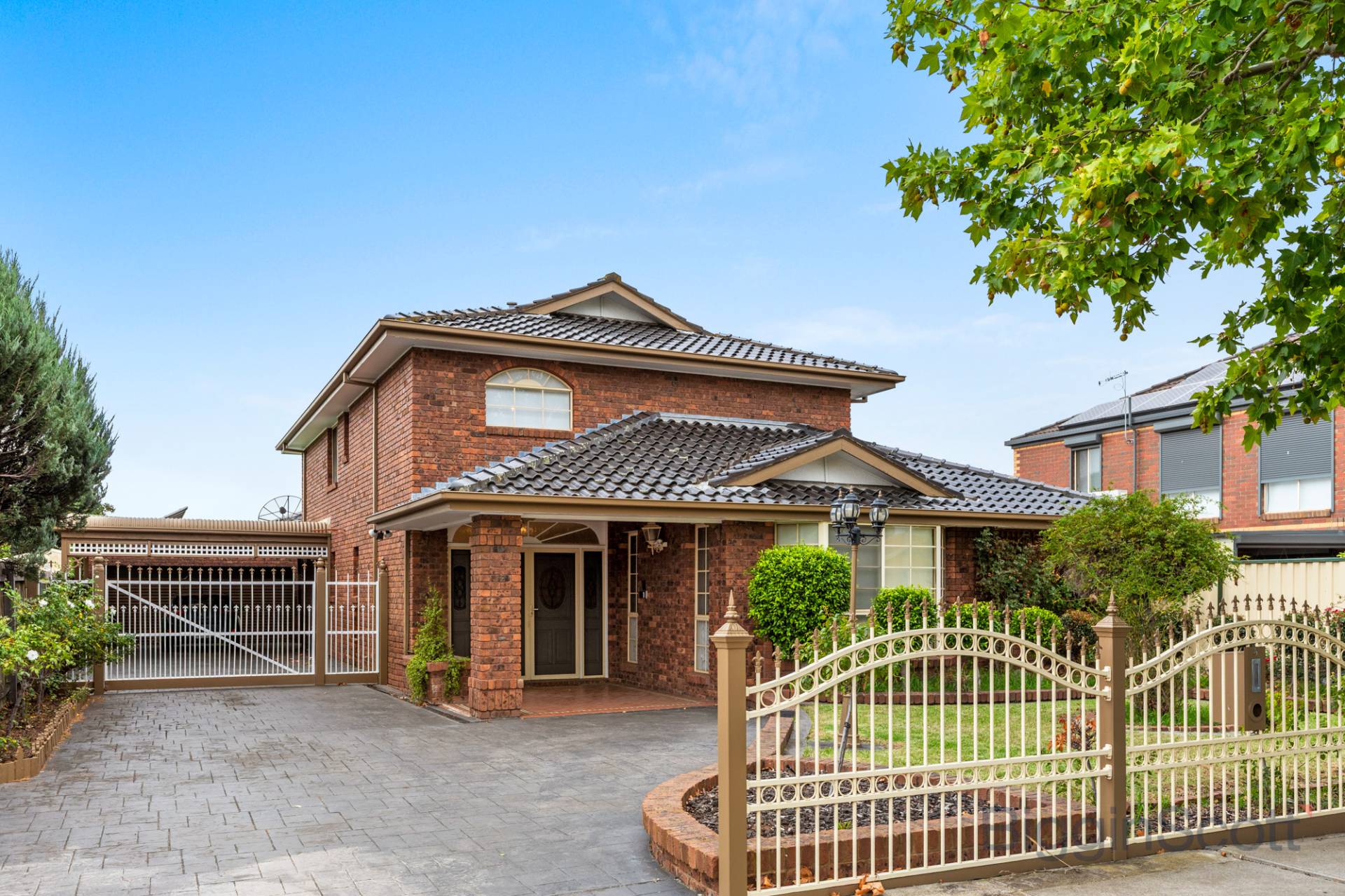 6 Sandpiper Drive, Taylors Lakes VIC 3038