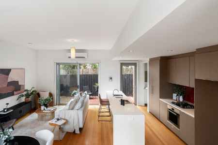 Mews Style Living on a Cobblestone Lane