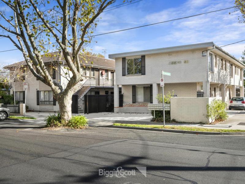 Stylish & Low-Maintenance Living in the Heart of Richmond