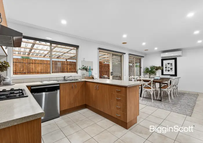 106 Ridgemont Drive, Berwick, VIC, Berwick - Thumbnail 5