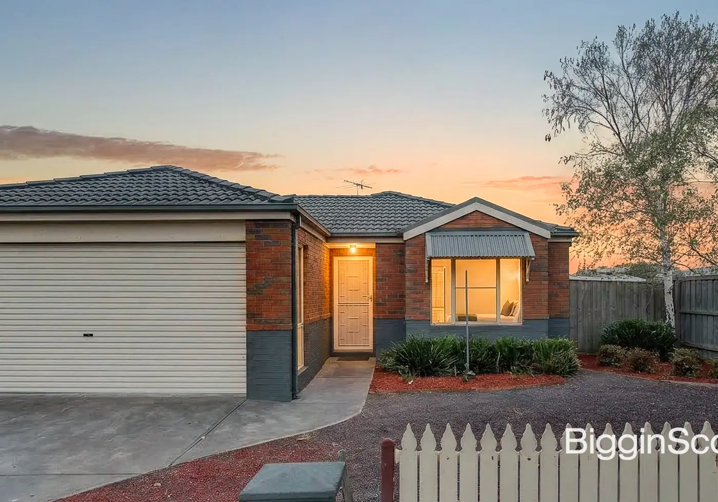 106 Ridgemont Drive, Berwick, VIC, Berwick - Thumbnail 2