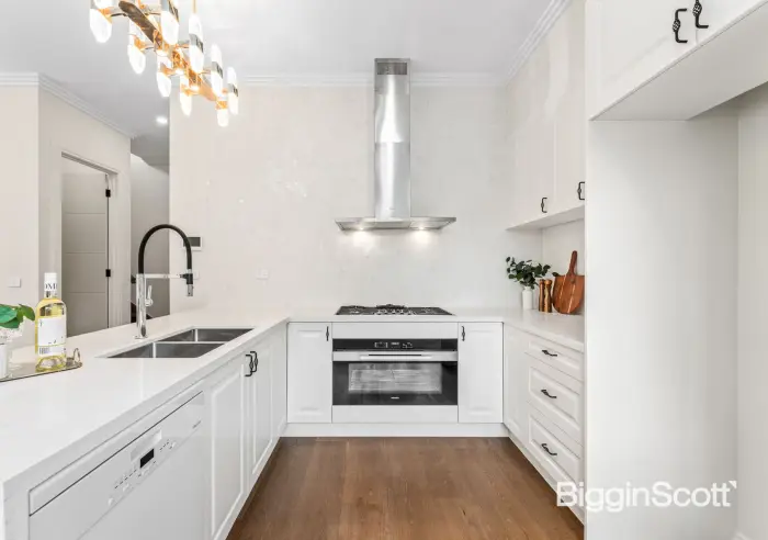 9 Olron Rise, Doncaster East, VIC, Doncaster East - Thumbnail 6
