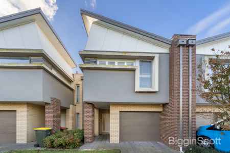 Effortless Living in the Heart of Point Cook