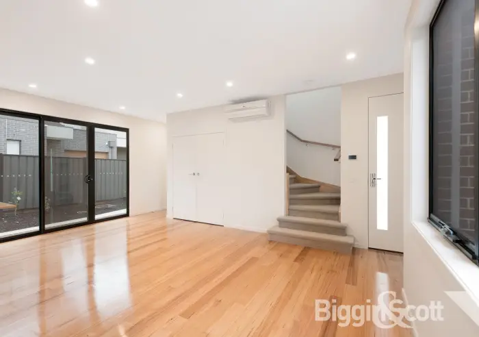 2/17 Dunedin Street, Maidstone, VIC, Maidstone - Thumbnail 4