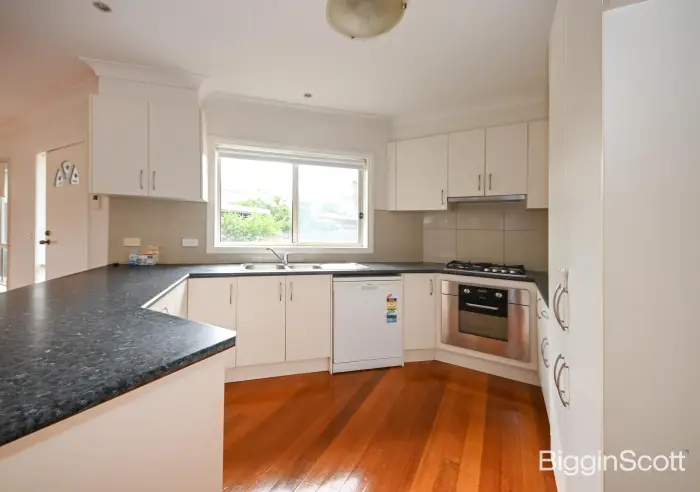 2/18 Bennett Avenue, Mount Waverley, VIC, Mount Waverley - Thumbnail 5