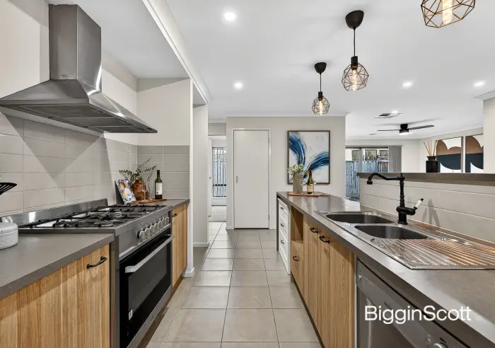 51 Morningside Boulevard, Cranbourne West, VIC, Cranbourne West - Thumbnail 4