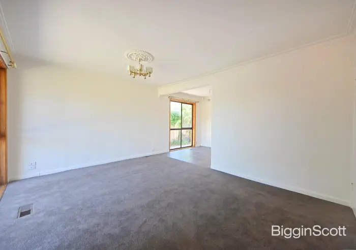 33 Glencairn Street, Mulgrave, VIC, Mulgrave - Thumbnail 3