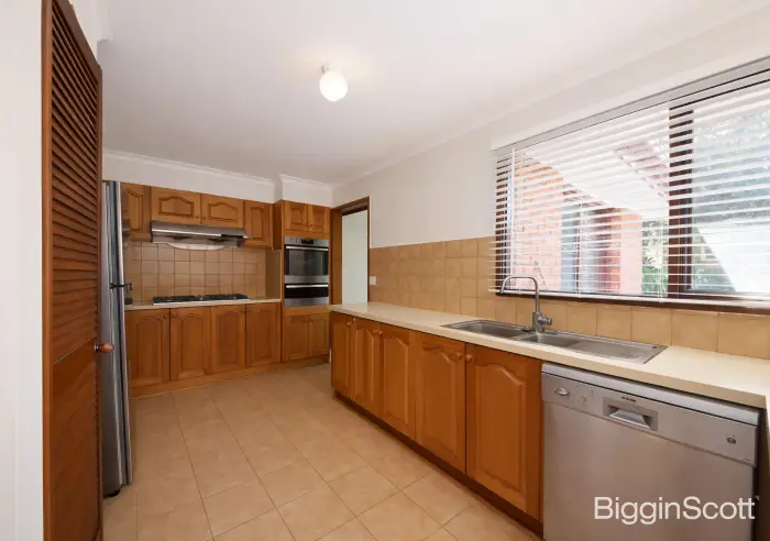 94 Cootamundra Drive, Wheelers Hill, VIC, Wheelers Hill - Thumbnail 4