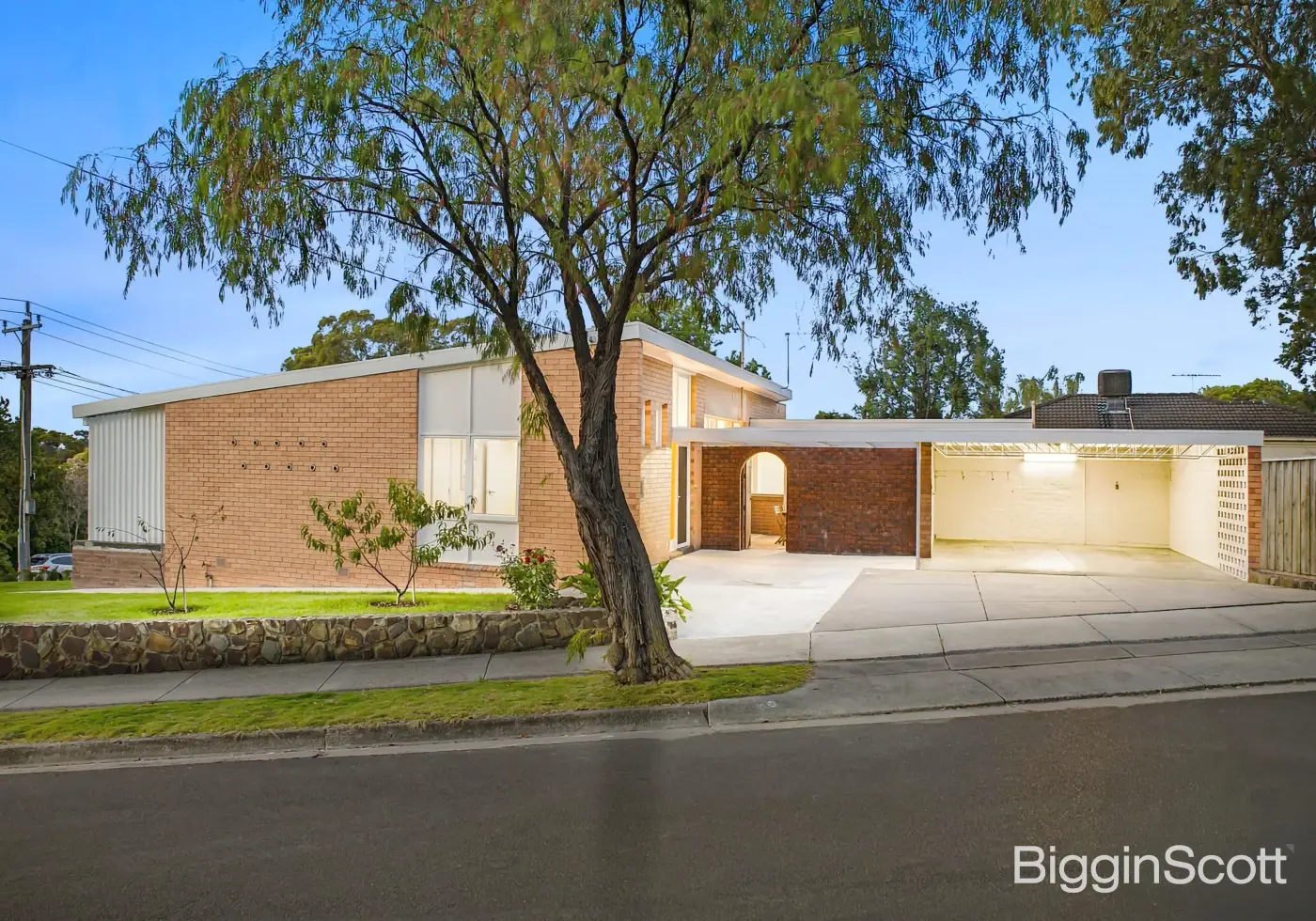 38 Alvie Road, Mount Waverley, VIC, Mount Waverley - Thumbnail 2