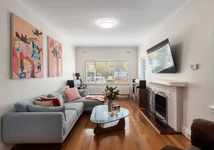 1/18 Ellesmere Road, Windsor, VIC, Windsor - Thumbnail 3
