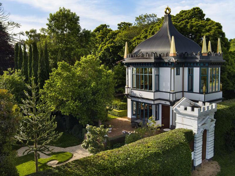 Charming English-inspired home in a Private Garden Sanctuary