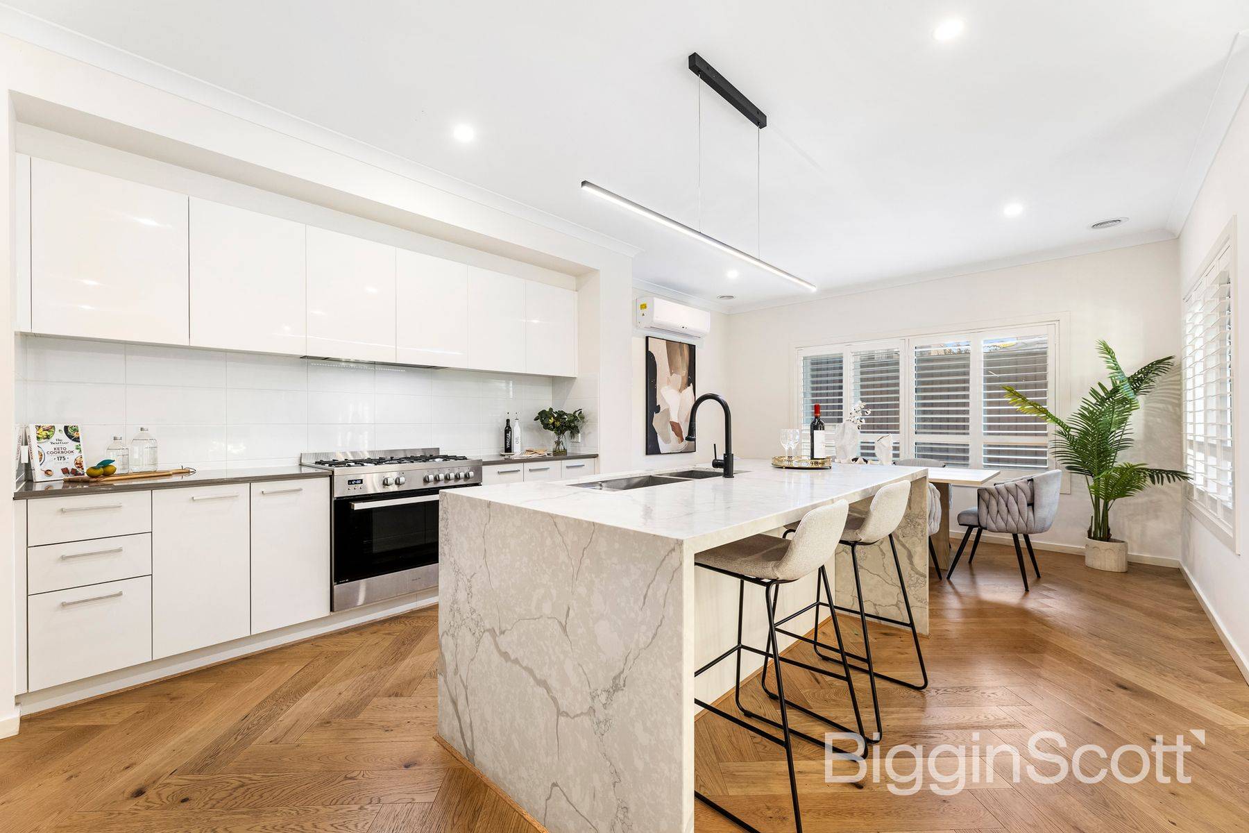 2 Stallion Avenue, Doncaster VIC 3108, Doncaster - Thumbnail 4
