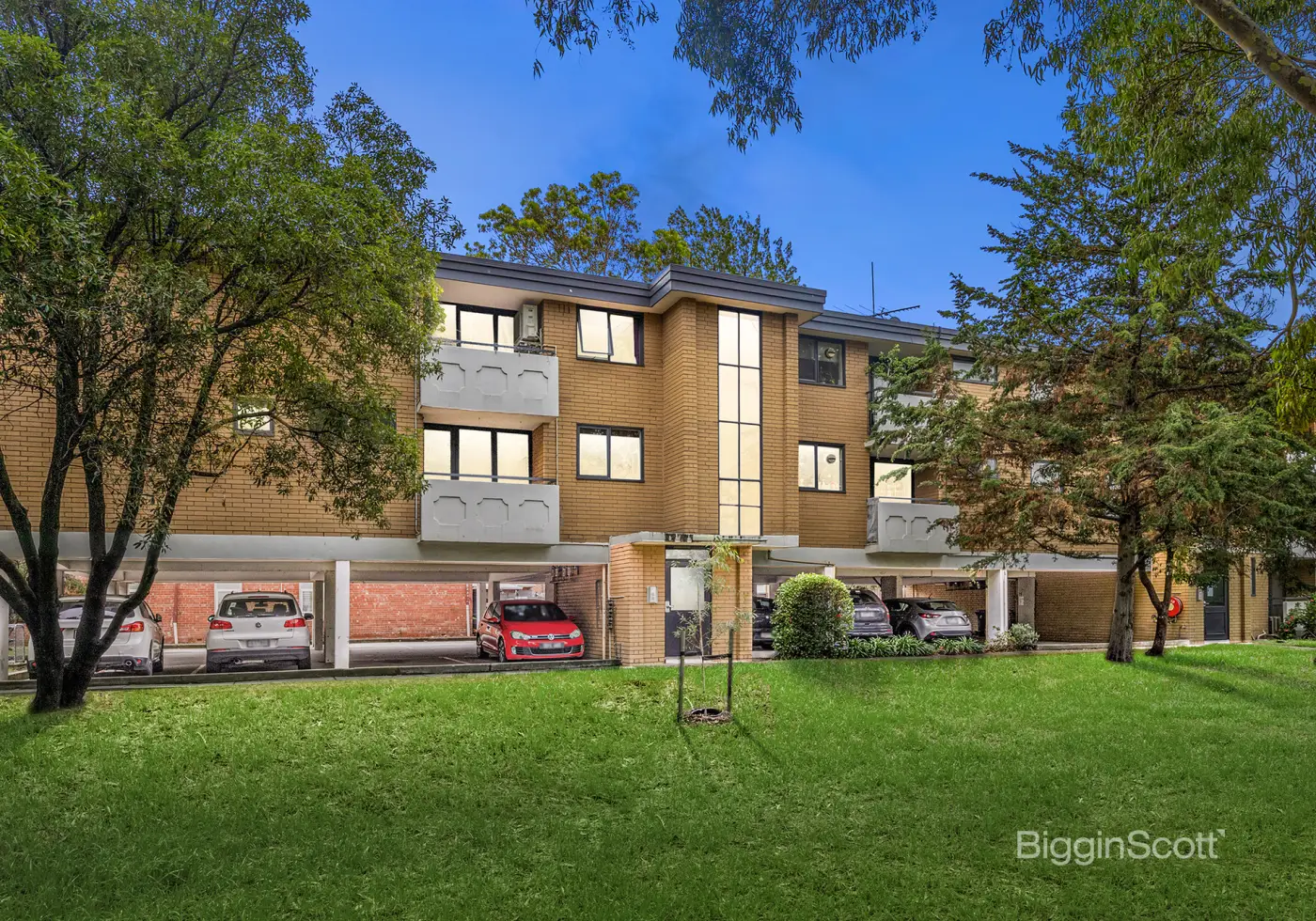 2/217-221 Barkly Avenue, Richmond, VIC, Richmond - Thumbnail 2