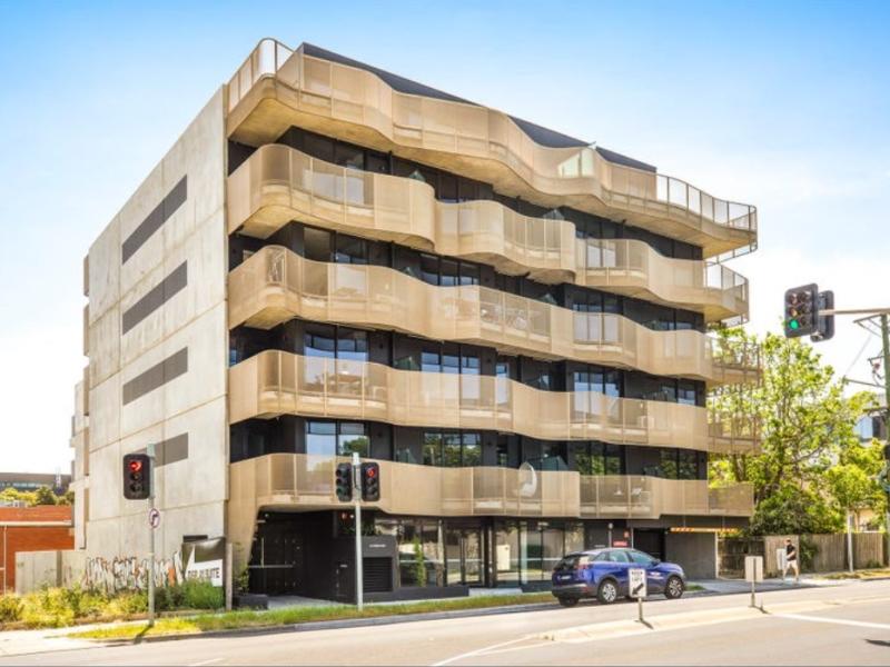 Sleek Contemporary Living in the Heart of Hawthorn East