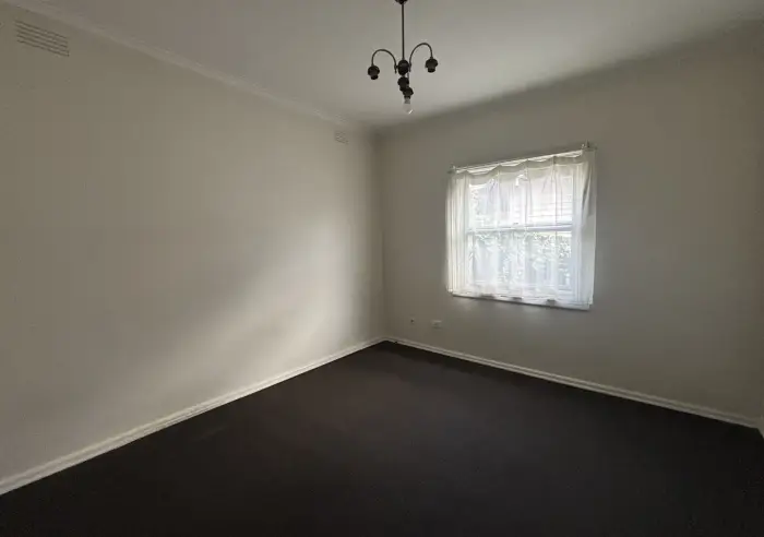 1 Poole Street, Deer Park, VIC, Deer Park - Thumbnail 5