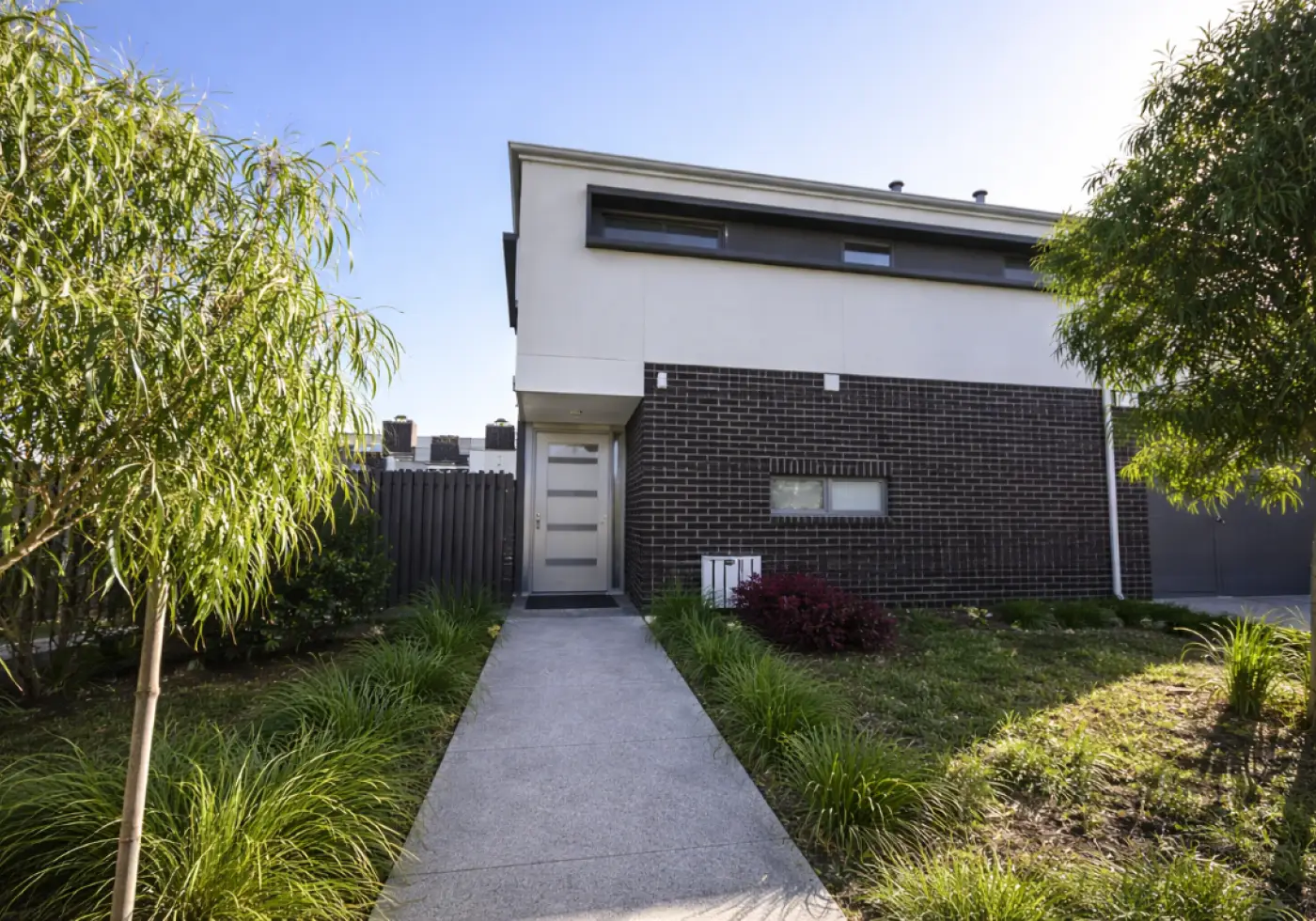 24 Bulbine Way, Rowville, VIC, Rowville - Thumbnail 2