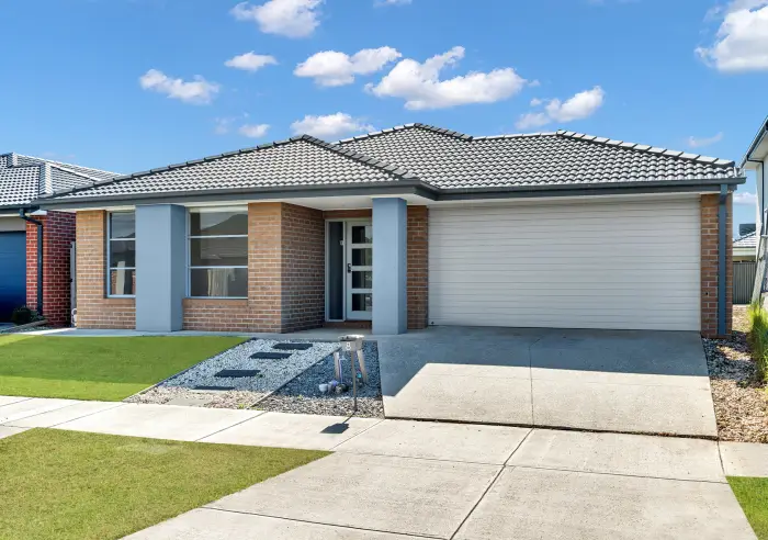 8  Centurion Avenue, Tarneit, VIC, Tarneit - Thumbnail 3