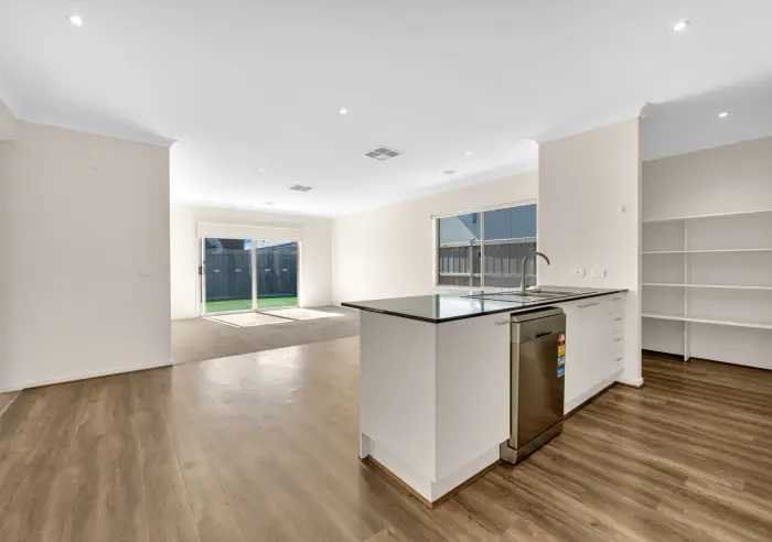 8  Centurion Avenue, Tarneit, VIC, Tarneit - Thumbnail 5
