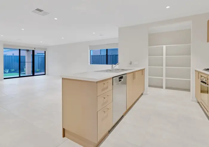 28 Festivity Street, Tarneit, VIC, Tarneit - Thumbnail 4