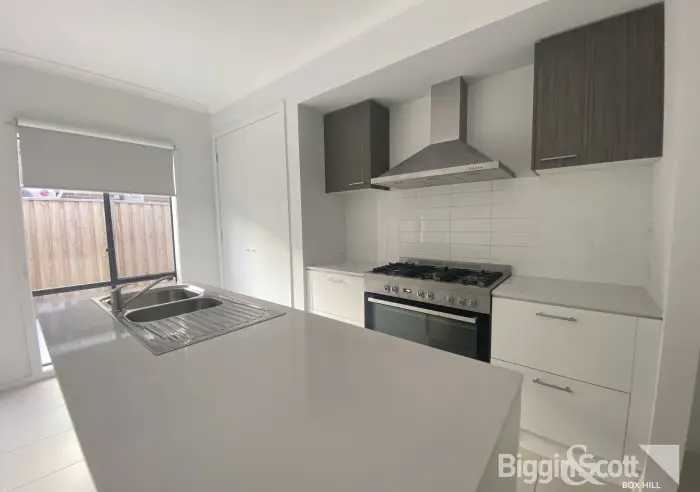 31 Hirata Boulevard, Wyndham Vale, VIC, Wyndham Vale - Thumbnail 3
