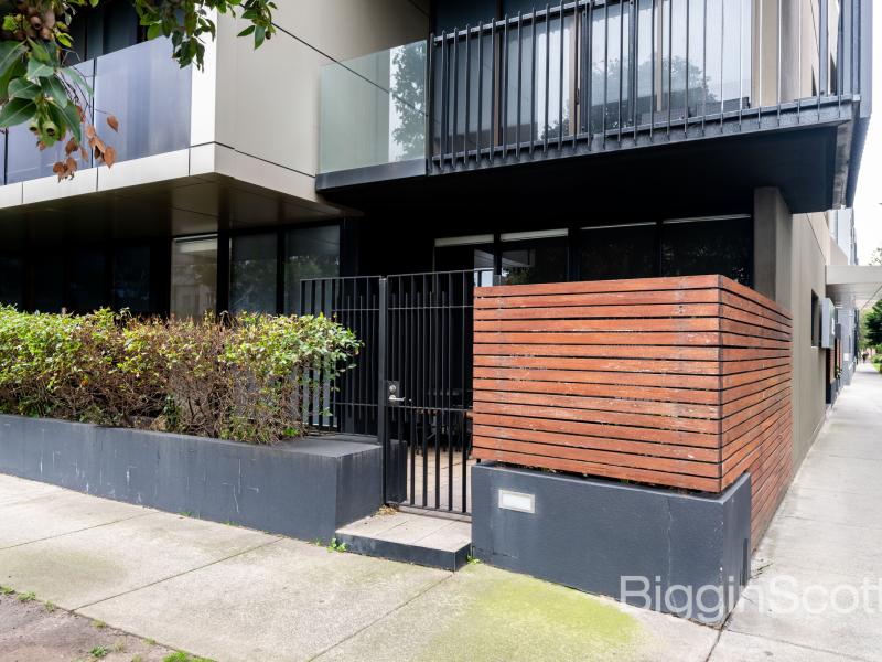 Large Terrace & Water Views