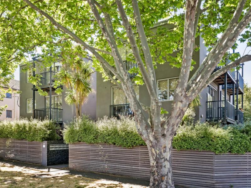 Charming Residential Apartment in Central St Kilda