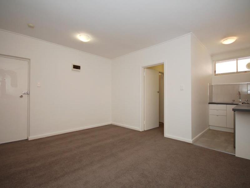 Renovated Studio Apartment