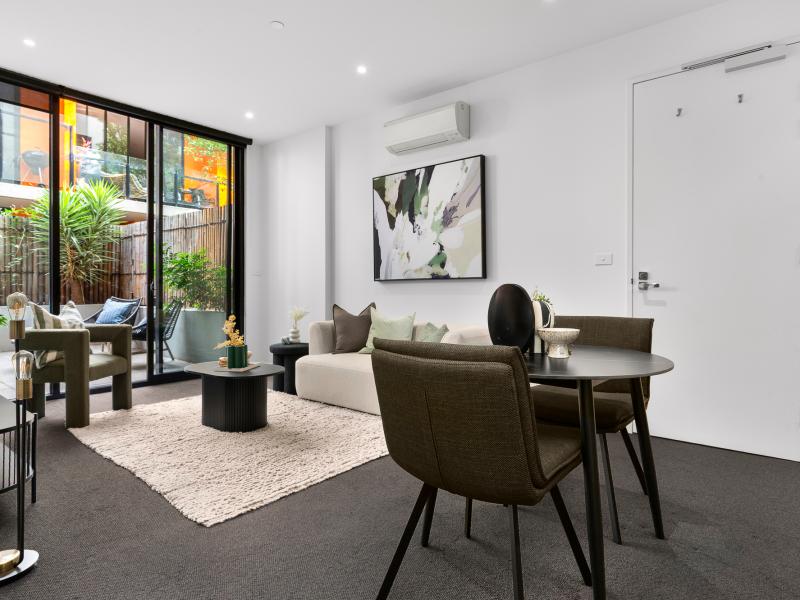 Spacious Courtyard in Prime Prahran Position 