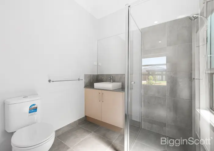 6 Loch Street, Thornhill Park, VIC, Thornhill Park - Thumbnail 5