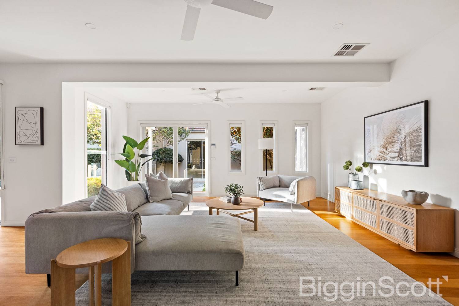 122 Beach Street, Port Melbourne VIC 3207, Port Melbourne - Thumbnail 6