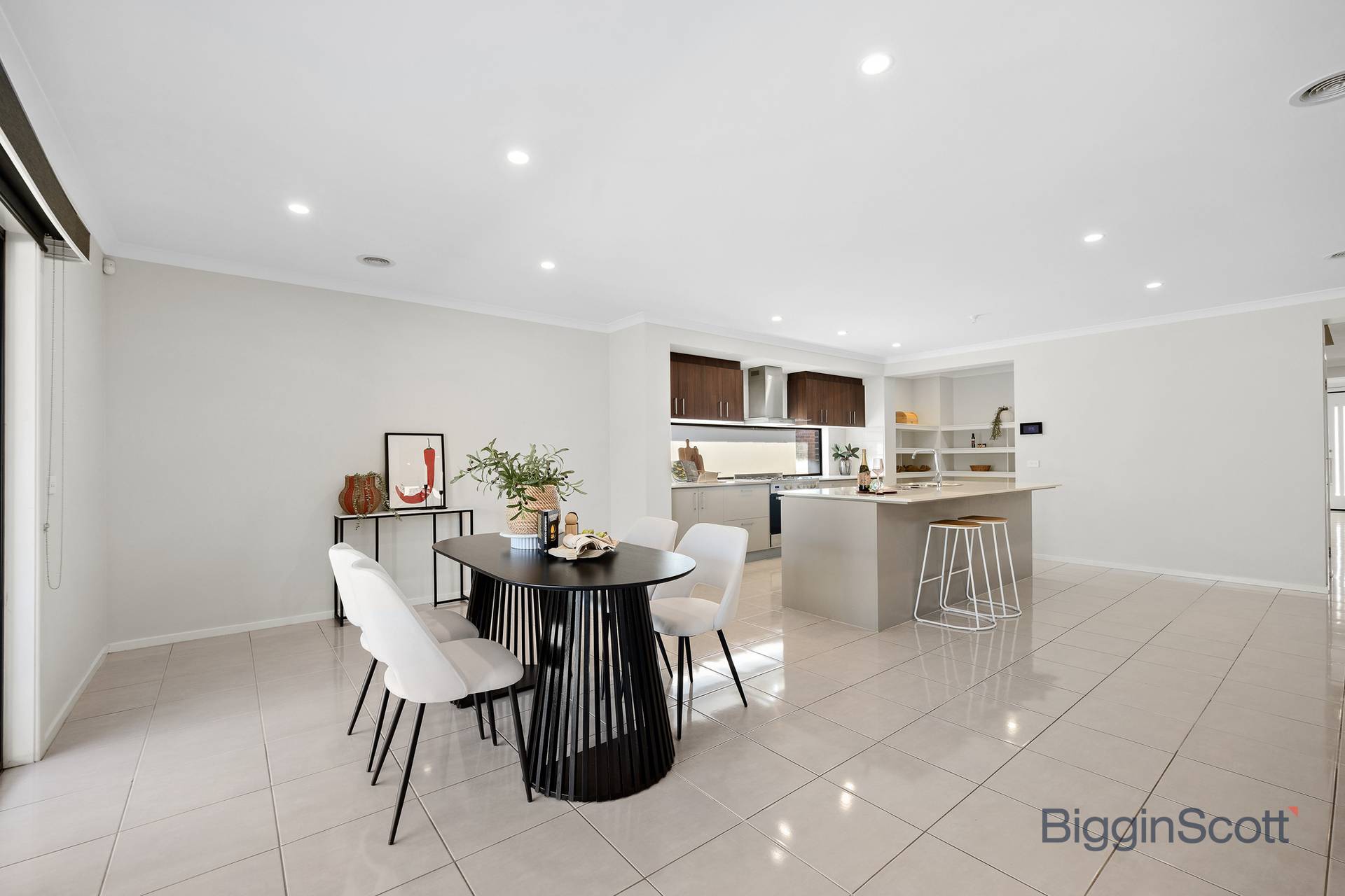 28/2 Bingham Street, Truganina - Thumbnail 3