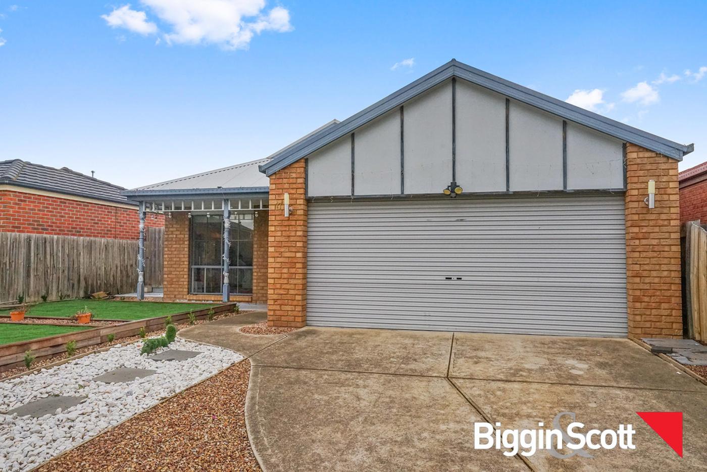 17 Flora Way, Tarneit, VIC