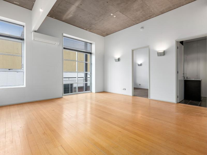 Two Bedroom Apartment In Red Tulip Building