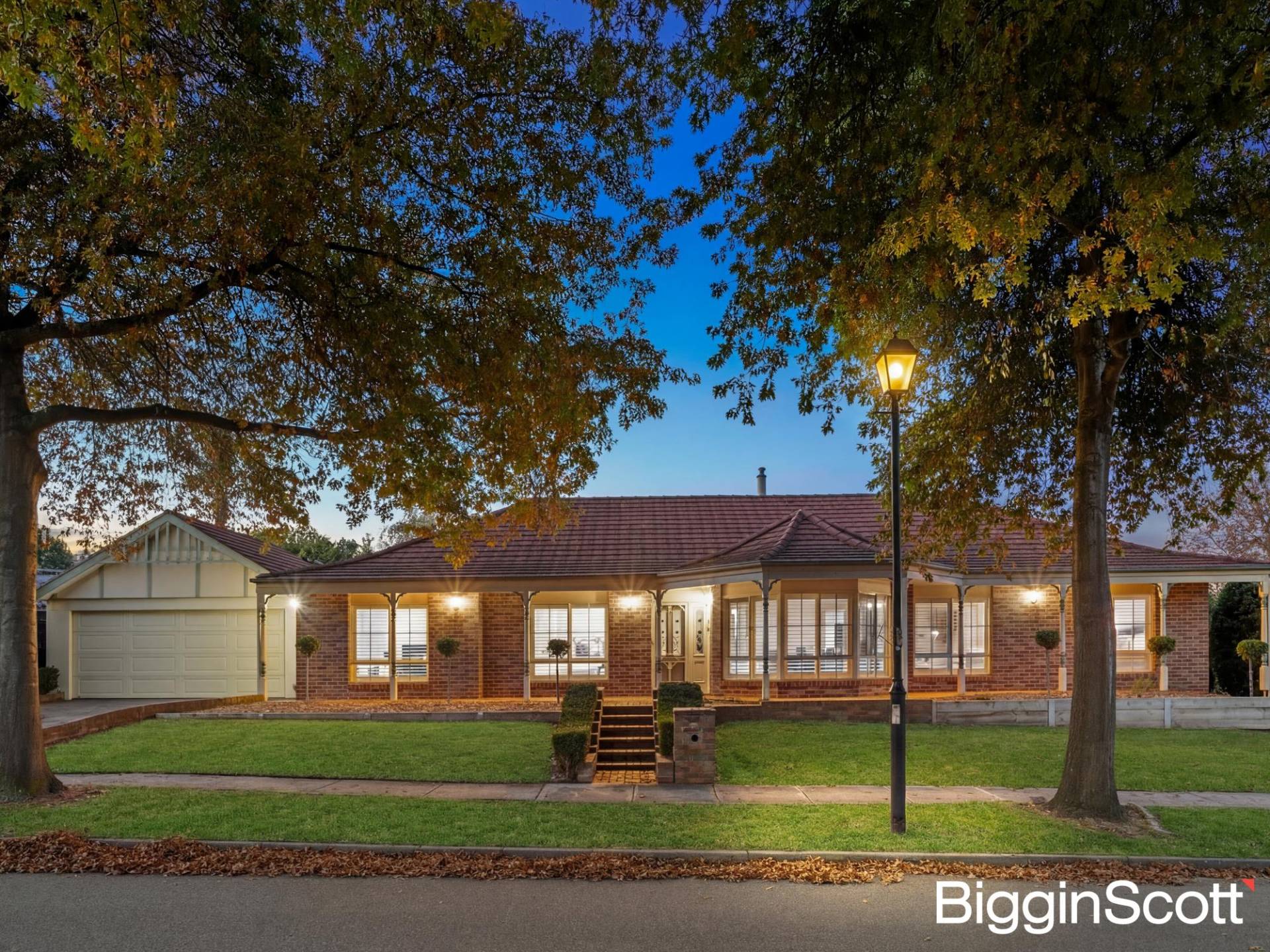 1 Balmoral Court, Frankston South VIC 3199