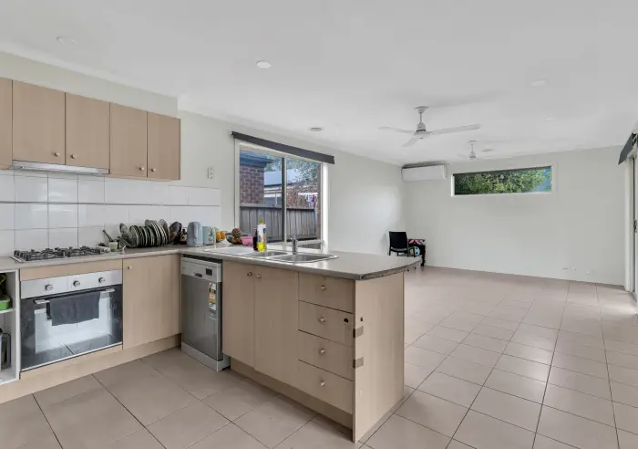 6 Paulo Street, Tarneit, VIC, Tarneit - Thumbnail 6