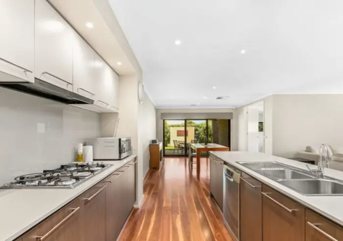 18 Misty Close, Berwick, VIC, Berwick - Thumbnail 6