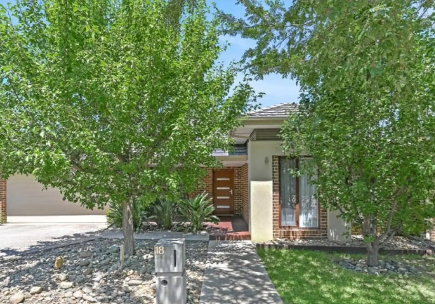 18 Misty Close, Berwick, VIC, Berwick - Thumbnail 2