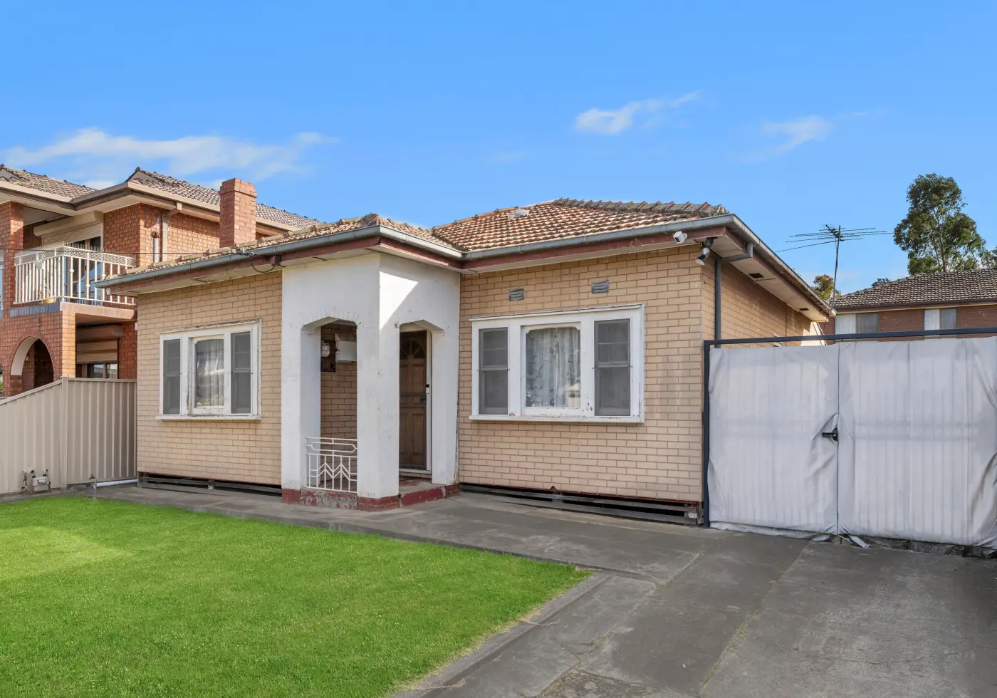 33 Service Street, Coburg, Coburg - Thumbnail 2
