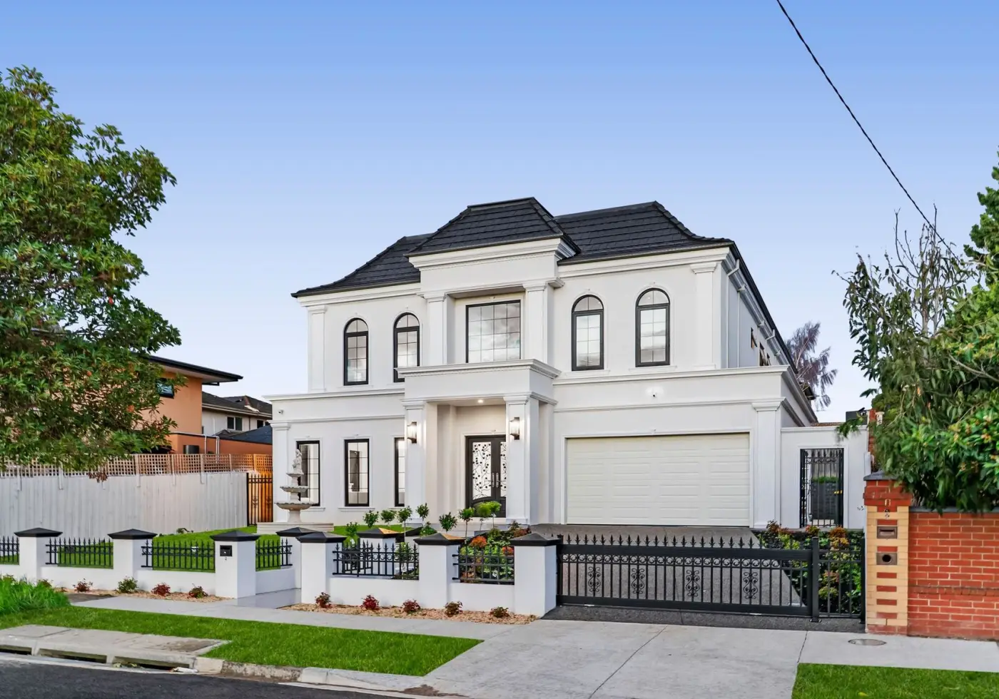 2 Mantell Street, Doncaster East, VIC, Doncaster East - Thumbnail 2