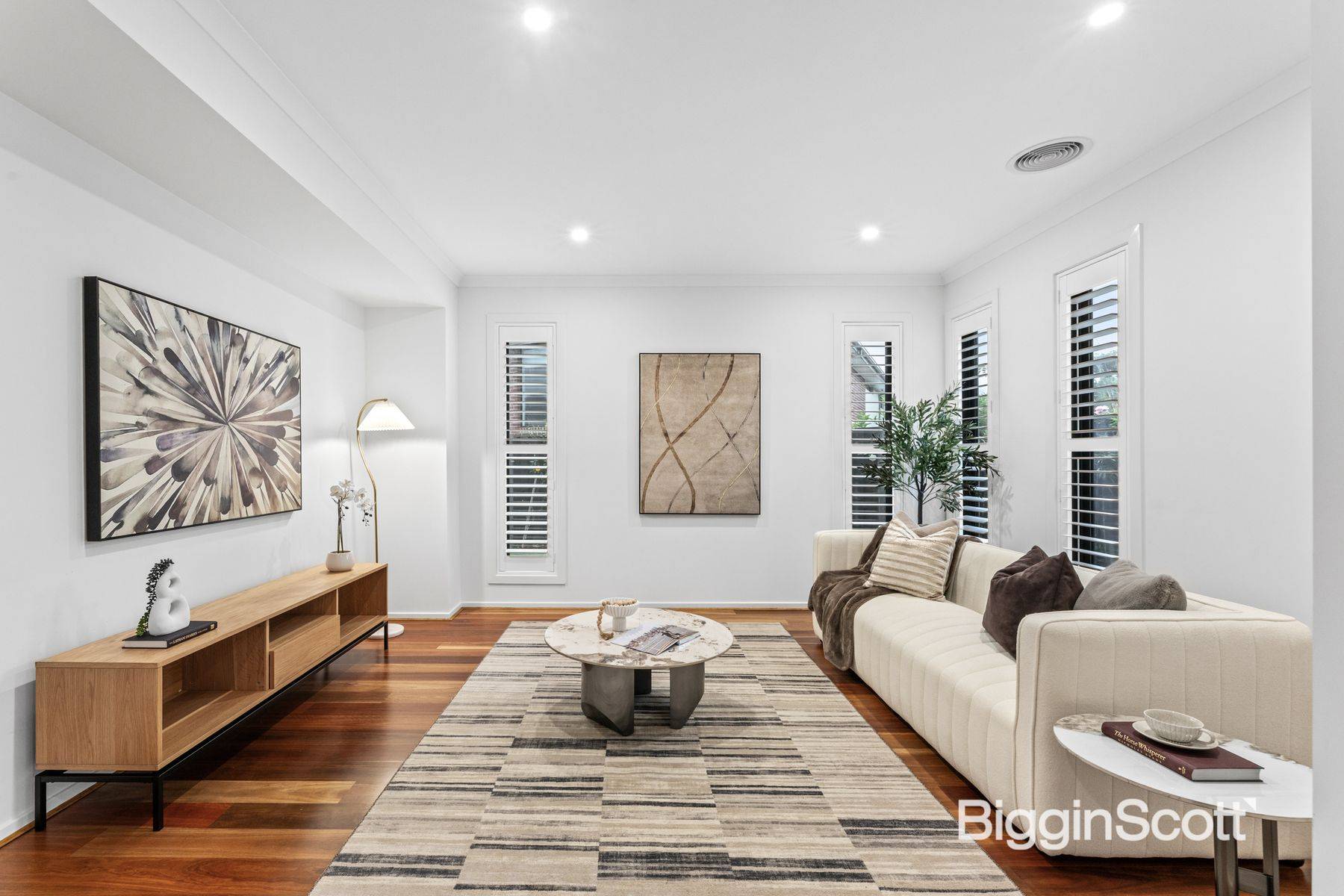 2 Auburn Crescent, Doncaster VIC 3108, Doncaster - Thumbnail 2