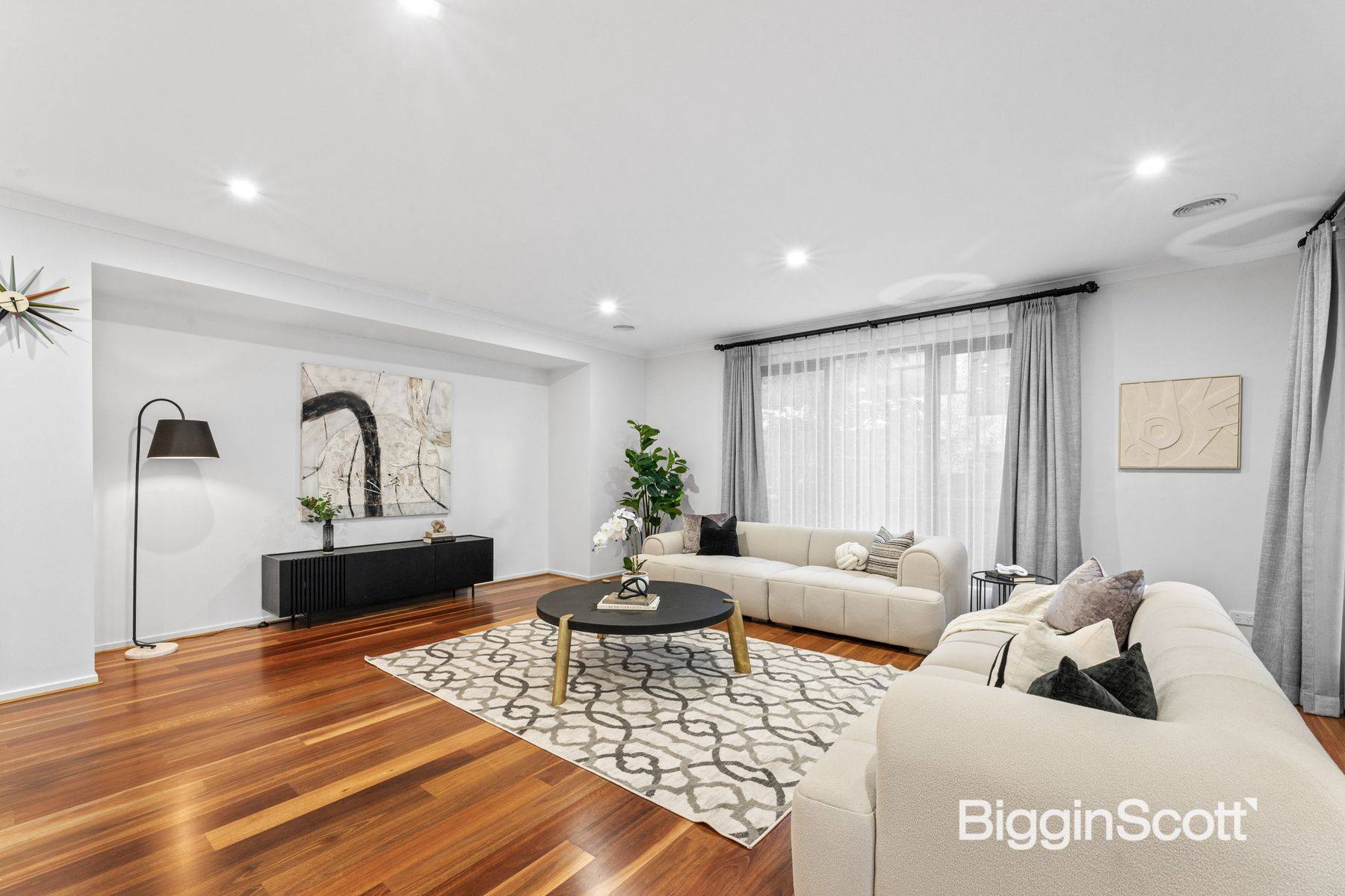 2 Auburn Crescent, Doncaster VIC 3108, Doncaster - Thumbnail 4