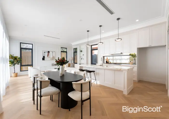 2A Debra Way, Doncaster, VIC, Doncaster - Thumbnail 4