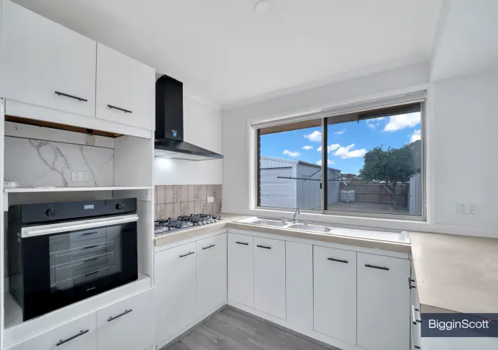 63 Purchas Street, Werribee, VIC, Werribee - Thumbnail 4