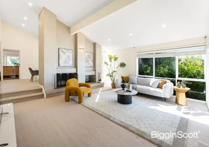 8 Nolan Close, Doncaster East, VIC, Doncaster East - Thumbnail 3