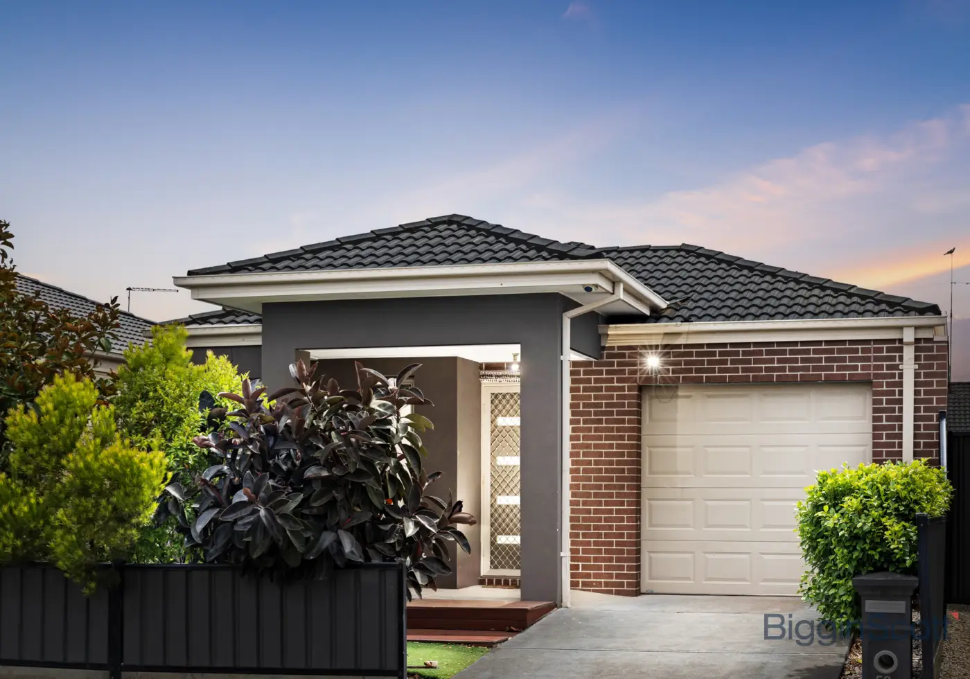 58  Caraleena Drive, Tarneit, VIC, Tarneit - Thumbnail 2
