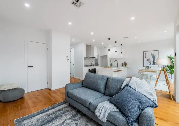 2/42 Rosshire Road, Newport, VIC, Newport - Thumbnail 3