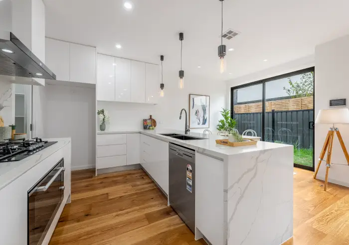 2/42 Rosshire Road, Newport, VIC, Newport - Thumbnail 5